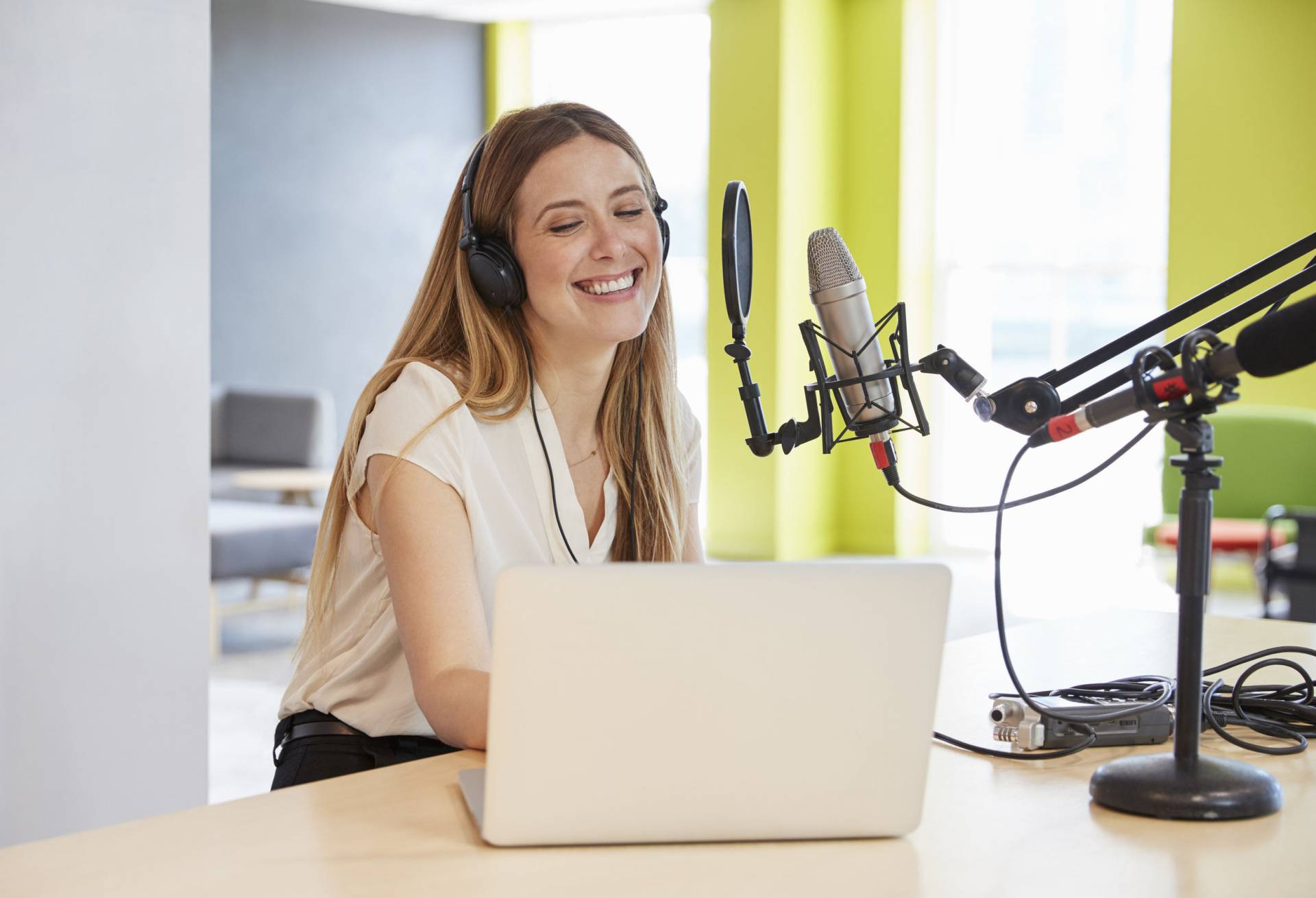 The Best Female-Forward Podcasts for Entrepreneurs